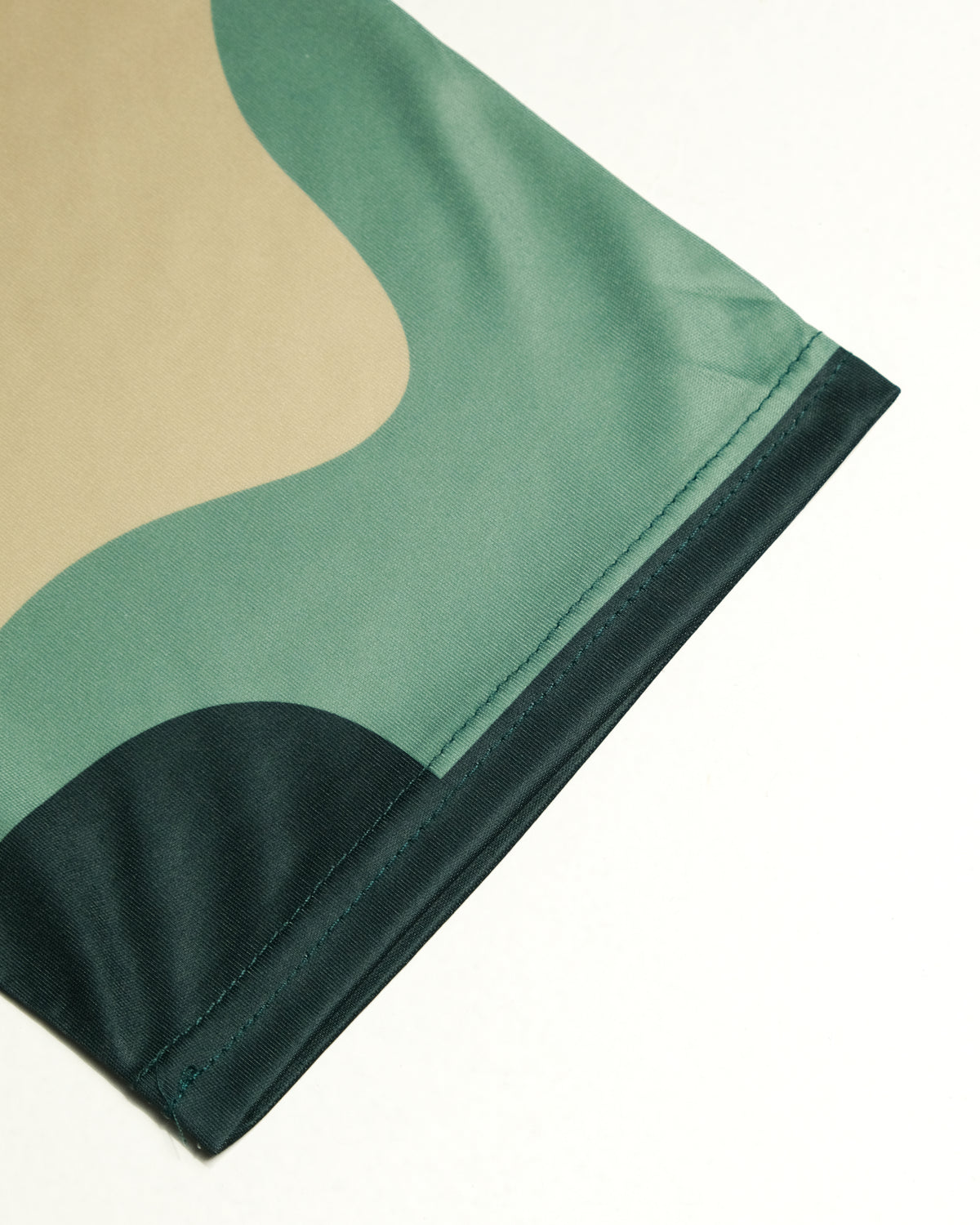 Weavy Paneled Tee — Sage & Pine